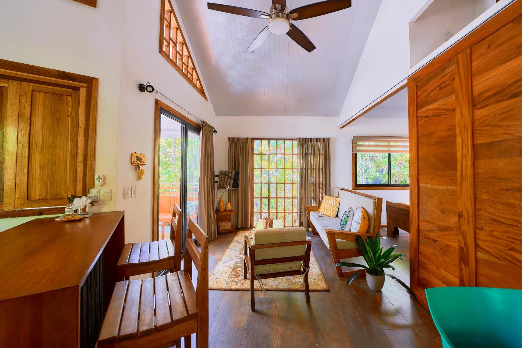 Dragonfly Beachfront Villas-Adult Only プンタ・ウバ エクステリア 写真